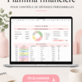 Femme d'âge moyen utilisant un tableur pour gérer ses finances personnelles.