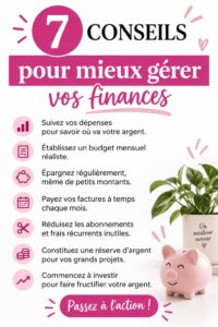 Femme souriante consultant un tableau de finances personnelles