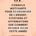 Une femme souriante tenant un cochon tirelire pour symboliser l'économie d'argent.