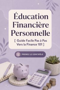 Femme examinant ses finances personnelles avec un ordinateur et un carnet